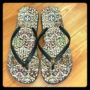 Tori Burch flip flops!